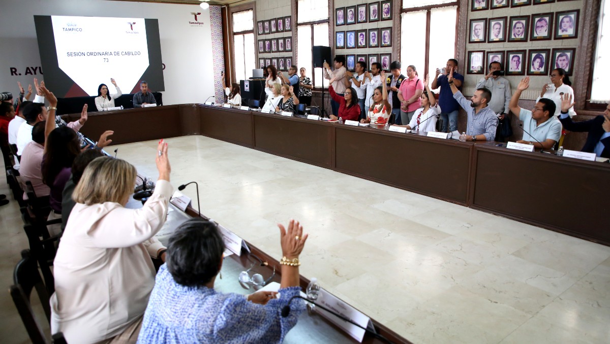 El permiso para ausentarse fue autorizado durante la sesión de cabildo del 2 de octubre. (Yazmín Sánchez)