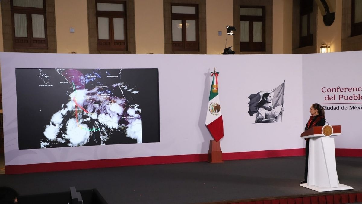 Huracán Simón podría ingresar a territorio mexicano entre Jalisco y Colima con categoría 3 o 4 durante el fin de semana.| Foto: Especial