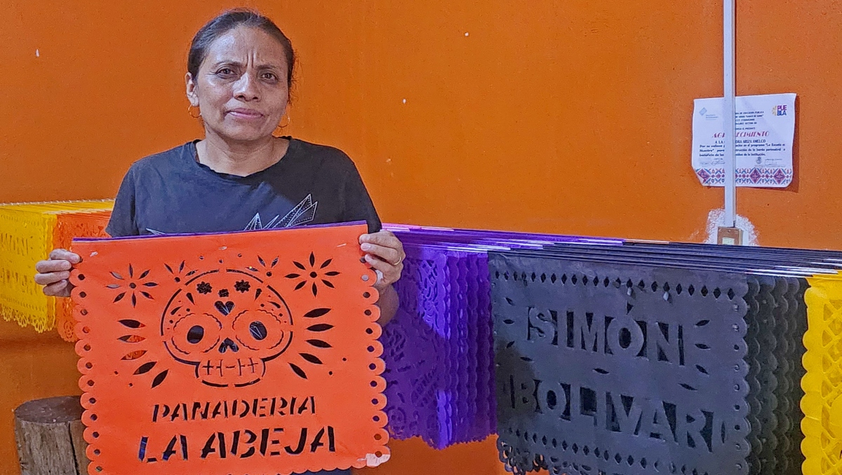 Además de Tochimilco, la región de Atlixco es uno de los municipios donde la gente le pide más papel picado.