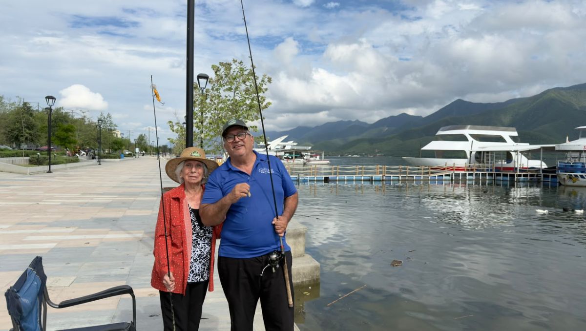 Más agua, pesca y mariscos: así disfrutan regios de presa La Boca