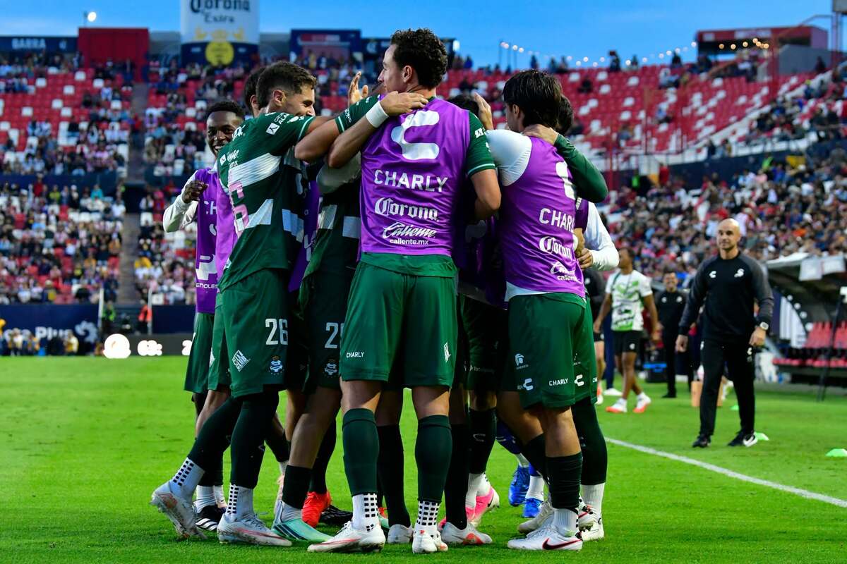 Los Guerreros remontaron y ganaron el partido. | Foto: Facebook Club Santos