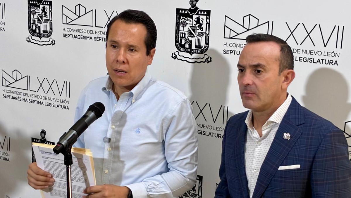 El alcalde de San Nicolás presentó una iniciativa de reforma al artículo 5 de la Ley de Agua y Drenaje. | Roberto Alanís