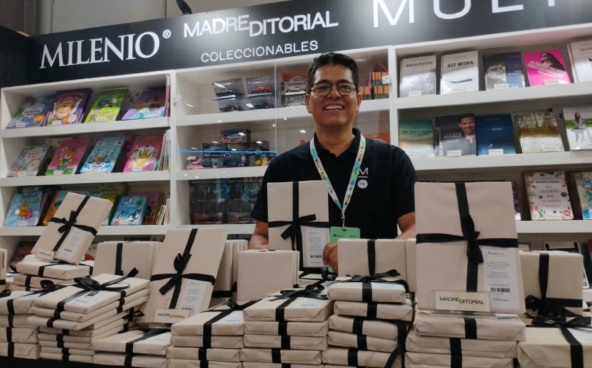 Cada ejemplar de esta misteriosa colección con un precio por 200 pesos. FOTO: Vicente Gutiérrez