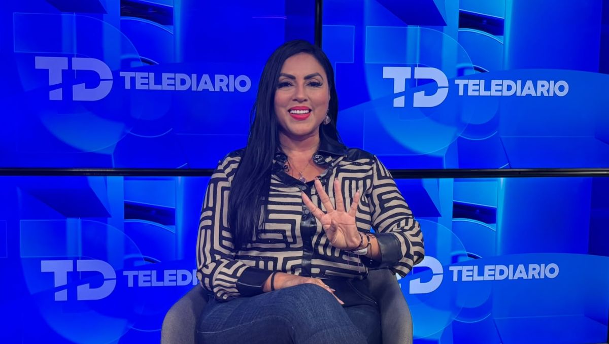 Adriana Quiroz se registra como aspirante de Morena en Guadalupe | Pedro Delgado