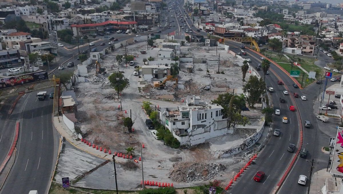 El alcalde de Monterrey descartó expropiar el inmueble ubicado en la 'Rotonda de las Casas'. | Jorge López