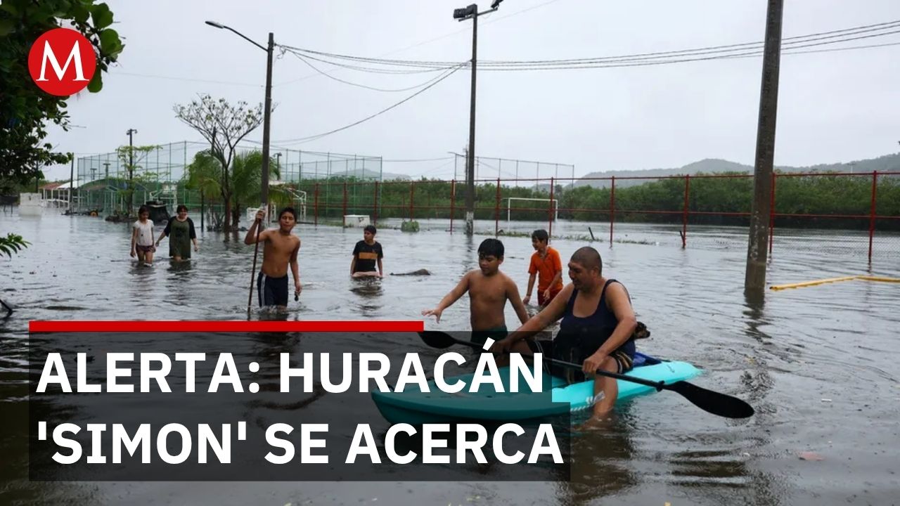 Huracán 'Simon' deja un muerto en Guerrero e inundaciones en Acapulco