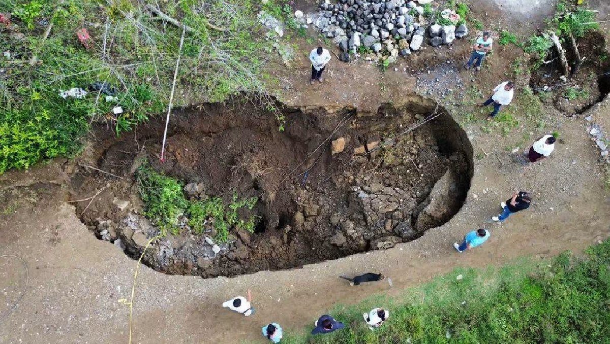 Personal de Protección Civil acudió a la zona de los hechos. | Especial