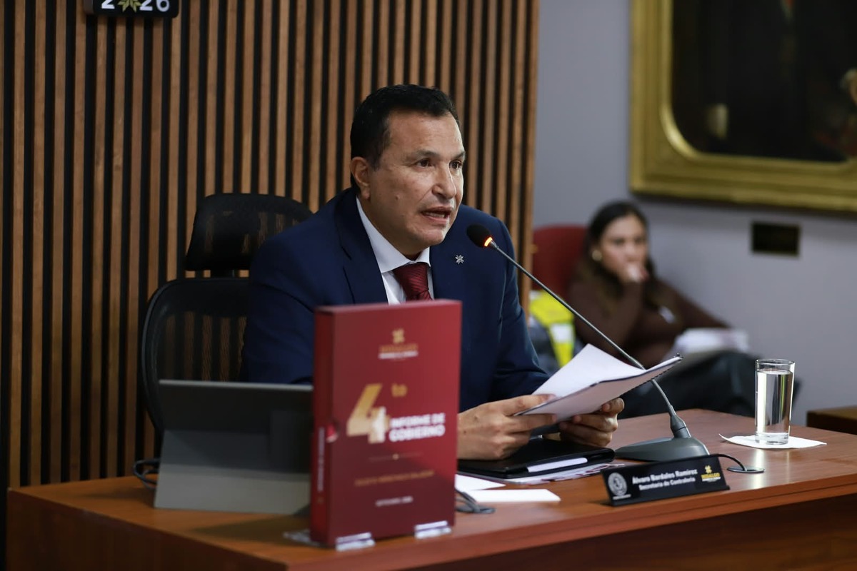 Álvaro Bardales Ramírez, secretario de Contraloría en Hidalgo comparece ante el congreso local. (Jorge Sánchez)