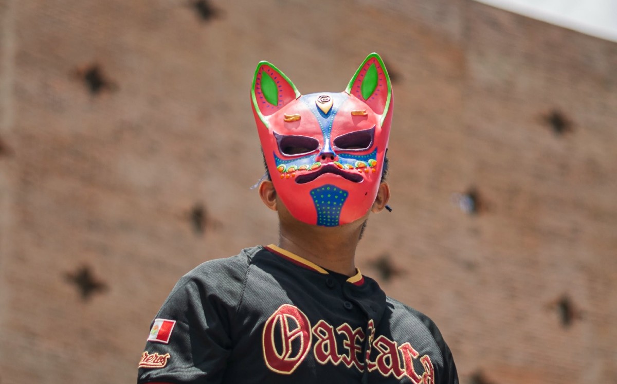 Miroslav Ü combina música electrónica, lenguas indígenas y elementos de la cultura oaxaqueña para construir una identidad musical propia.