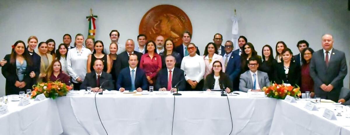 La revisión comercial incluye asuntos pendientes relacionados con los aranceles al acero, aluminio y automóviles. | Especial