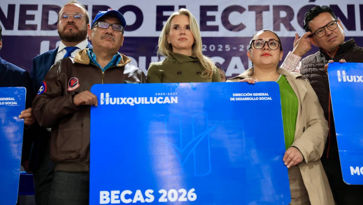 El Gobierno de Huixquilucan destinó más de 44.8 millones de pesos a becas y monederos electrónicos para apoyar a estudiantes. | Foto: Especial