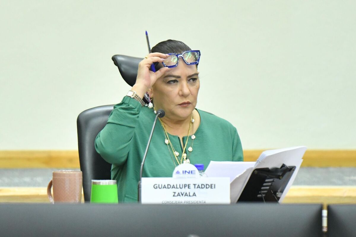 Guadalupe Taddei, consejera presidenta del INE, durante la sesión extraordinaria del Consejo General. | Foto: Cuartoscuro