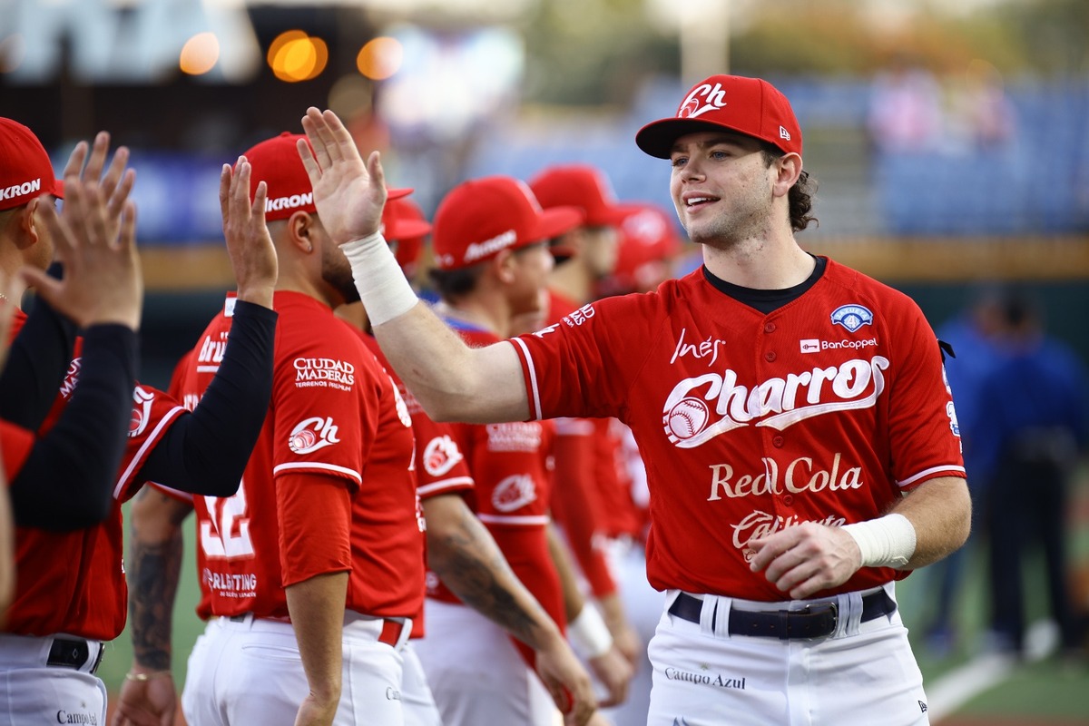 Mateo Gil permanecerá en Charros de Jalisco. (Cortesía)