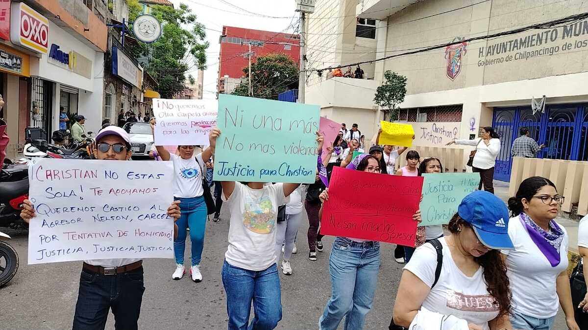 La movilización se realizó en respaldo a Cristian Estefani Rendón Ornelas. (Foto: especial)