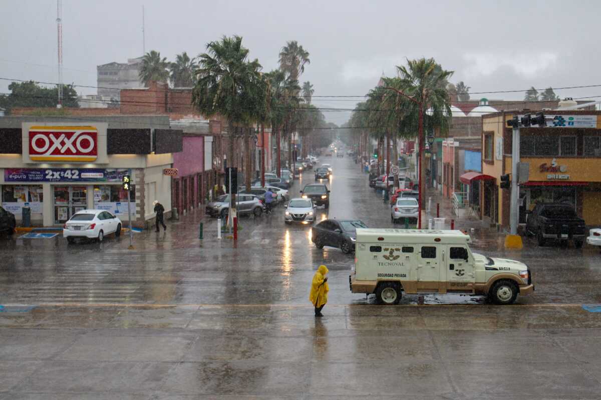 Despliega Gómez Palacio operativo de emergencia por lluvias y rachas de viento. (Rolando Riestra)