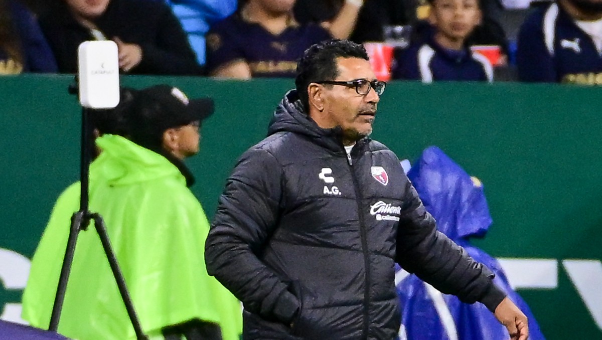 Álvaro Galindo, auxiliar técnico de Miguel Herrera en Atlante (Imago7)