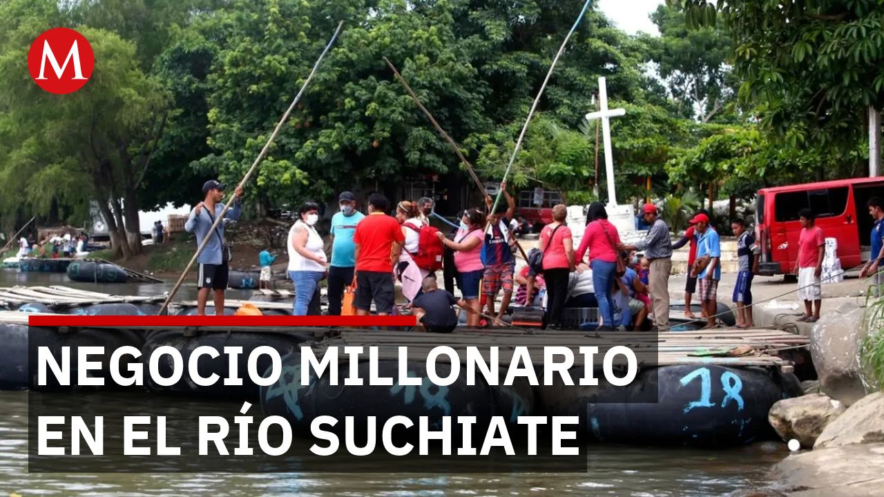 Balseros cruzan el río Suchiate para sustentar a sus familias