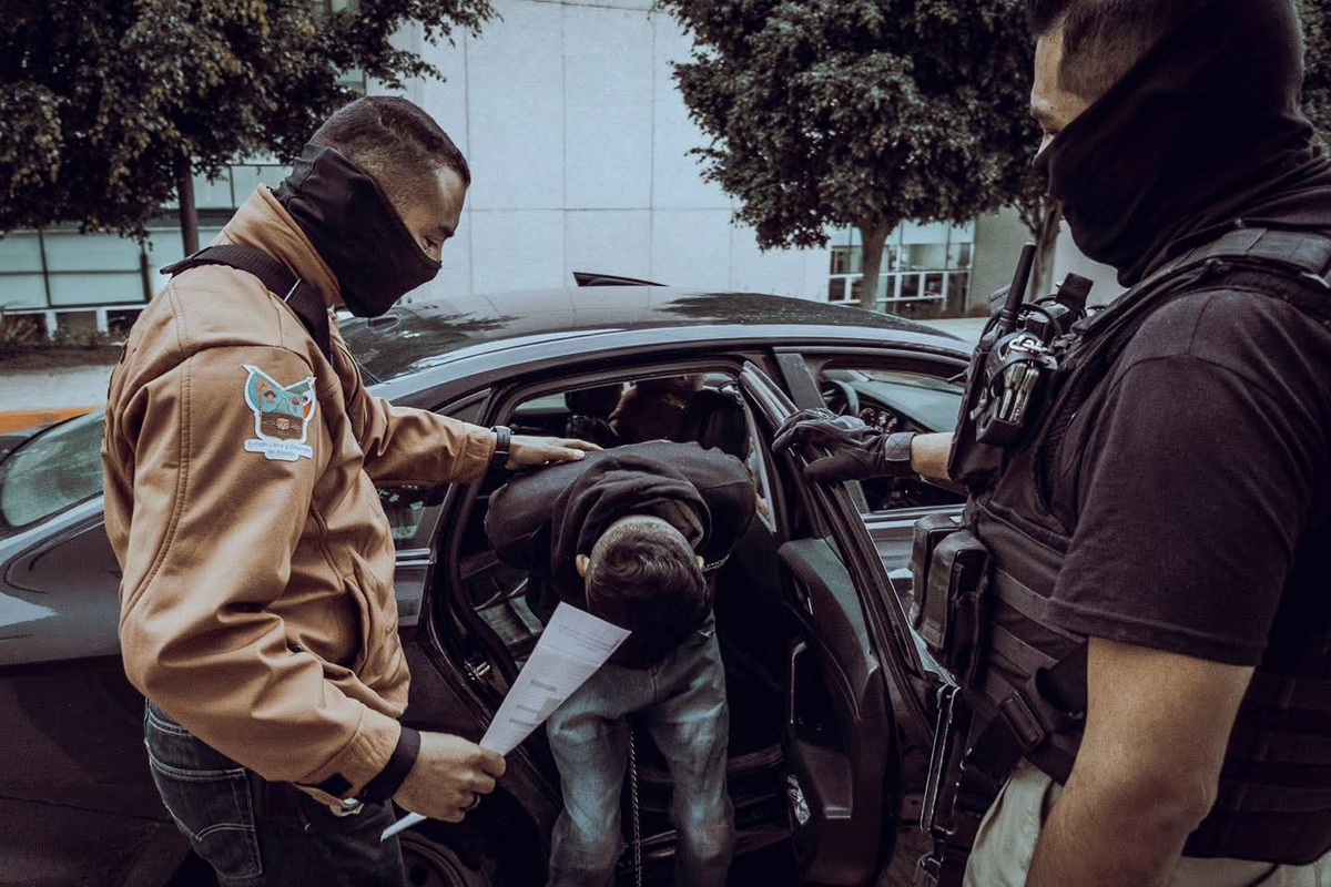 Tras su detención “El Tripa” fue entregado a las autoridades de Hidalgo. (Cortesía Fiscalía General de Querétaro)