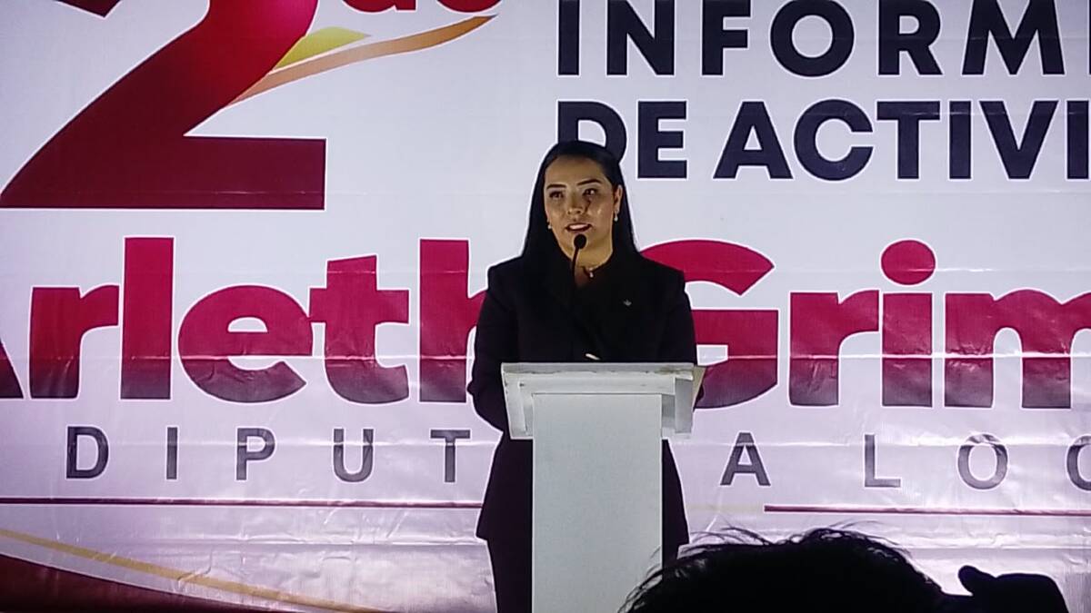 Diputada local de Morena, Arleth Grimaldo Osorio, durante Segundo Informe de Labores Legislativas. (Foto: especial)