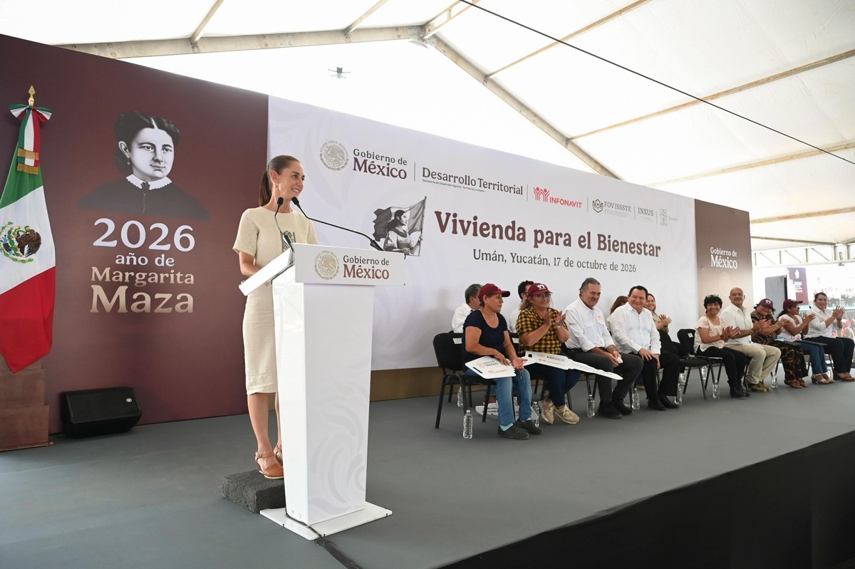 Sheinbaum encabezó la entrega de Vivienda para el Bienestar en el municipio en Umán, Yucatán. | Foto: Especial