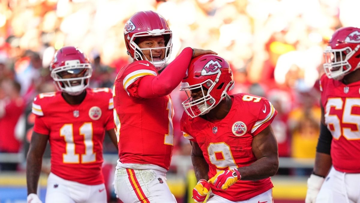 Chiefs se mantienen invictos tras triunfo sobre Chargers en la Semana 6 de la NFL (AP)