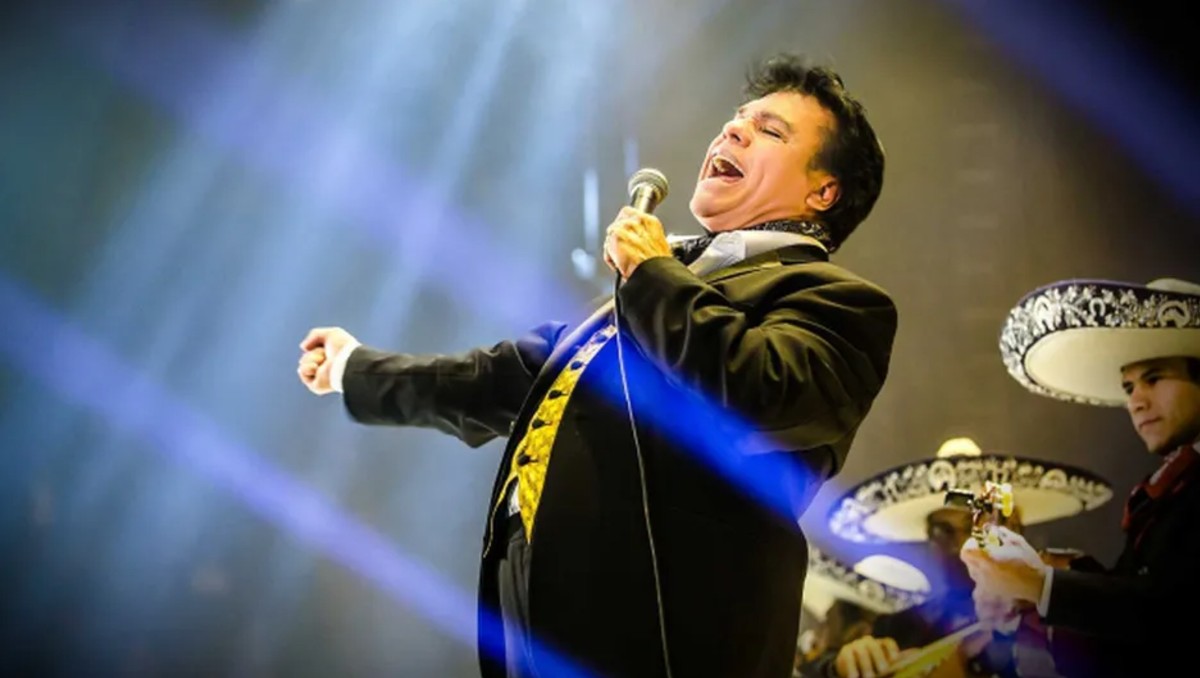 Juan Gabriel recibirá homenaje en Festival Santa Lucía | Especial