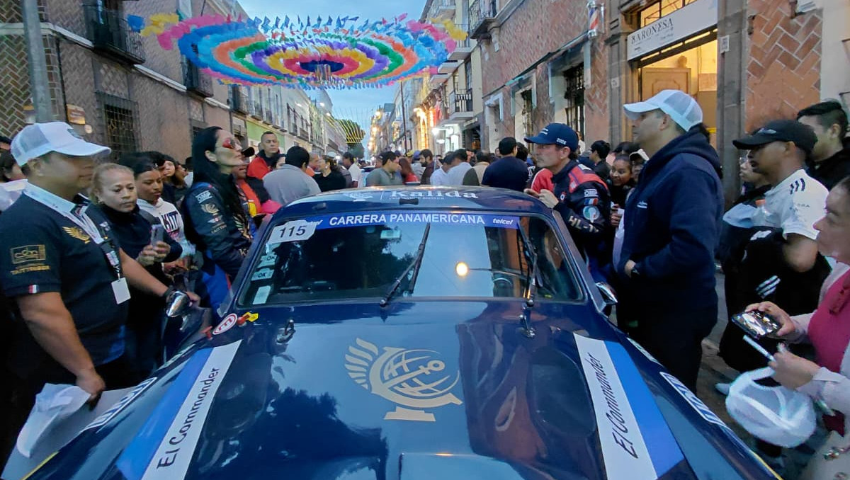 Matrimonio francés gana la Etapa Puebla de la Carrera Panamericana | Jaime Zambrano