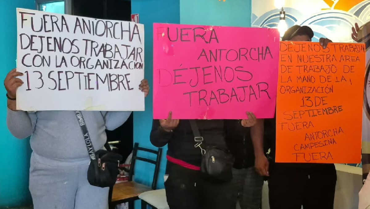 Tianguistas acusan Antorcha Campesina de amenazas y extorsiones | David Meléndez
