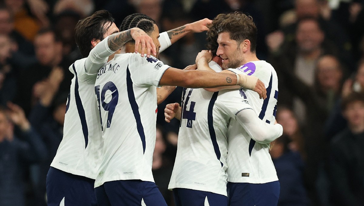 Tottenham respira con su primera victoria en la Premier League y sale del descenso (Reuters)
