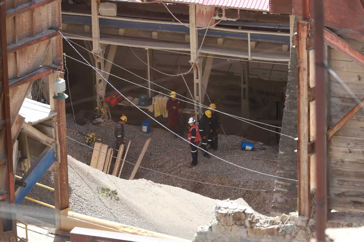 Dos trabajadores quedan atrapados por material en mina de Pachuca. (Jorge Sánchez)