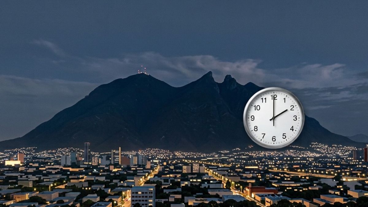 El cambio de horario aplica para un municipio de Nuevo León. | Imagen generada con IA