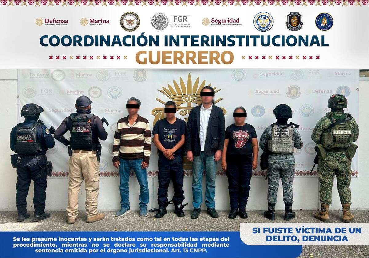 La FGE de Guerrero aprehendió al director y un monitorista del C2 de Taxco, junto con dos policías municipales.
