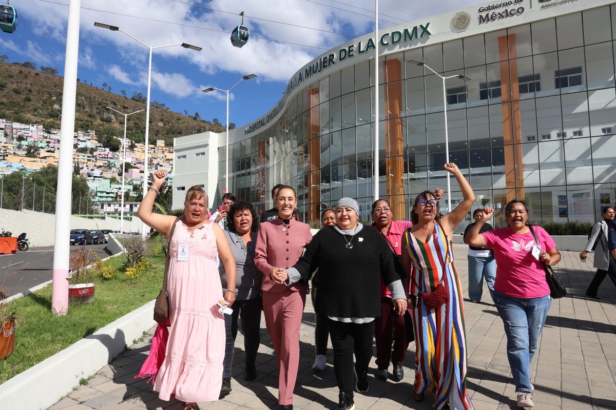 Sheinbaum llegó al hospital especializado en detección, diagnóstico y tratamiento gratuito para el cáncer de mama. (Foto: especial)
