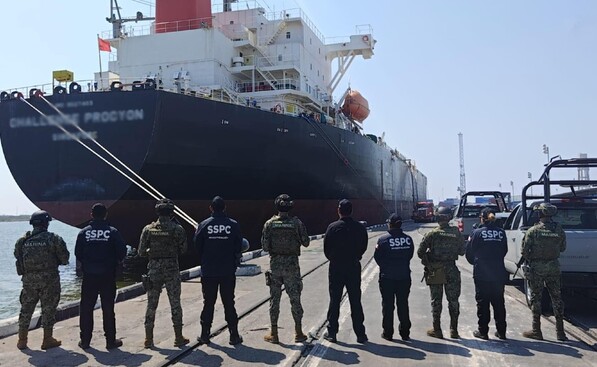El buque Challenge Procyon con combustible ilegal fue asegurado en el puerto de Tampico.