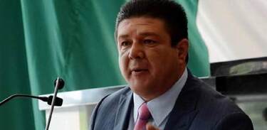 César Jáuregui Moreno es un político y abogado mexicano que se desempeñó como fiscal general del estado de Chihuahua.