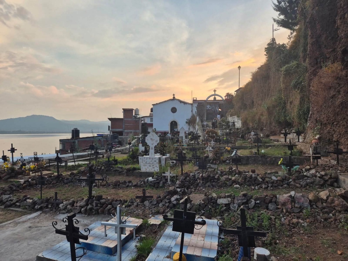 La restricción no aplicará para los habitantes de la Isla de Janitzio. (Foto: especial)