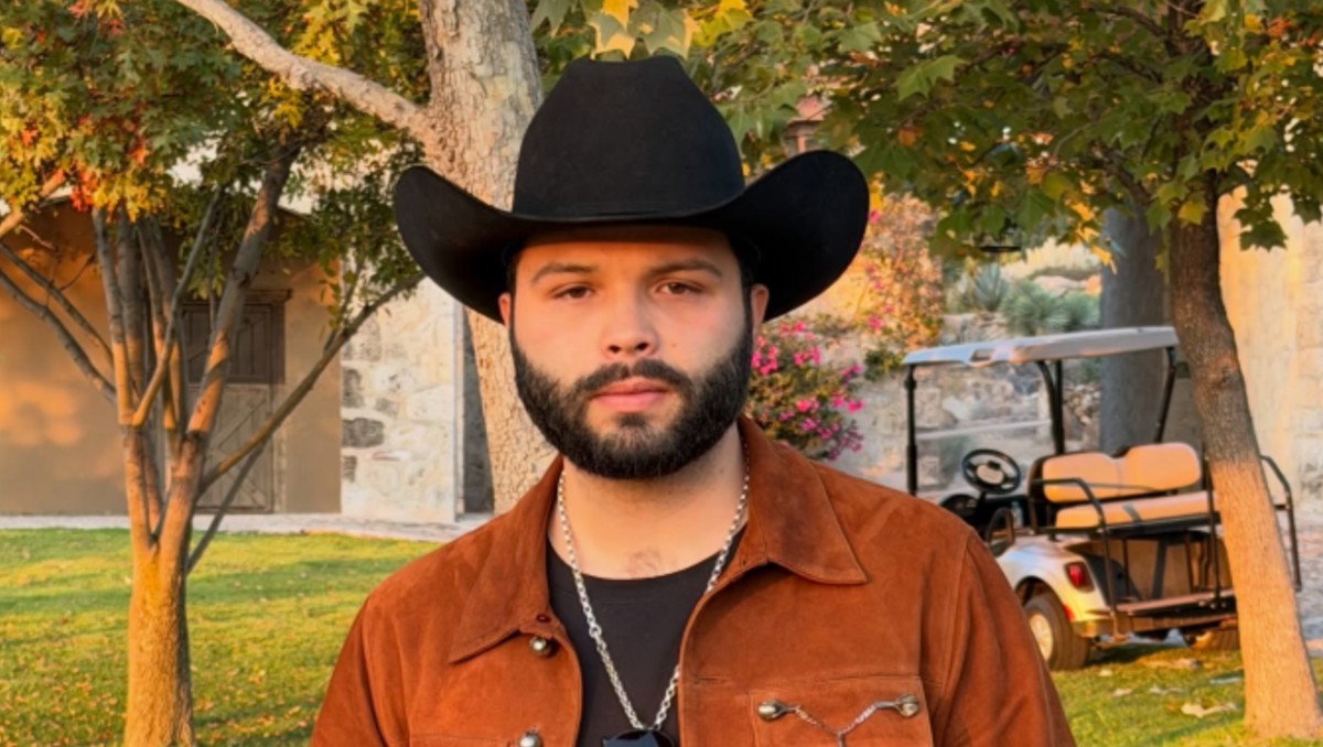 Leonardo Aguilar debutó por primera vez cando en un concierto vacío en Fiestas de Octubre 2026. | FOTO: Leonardo Aguilar
