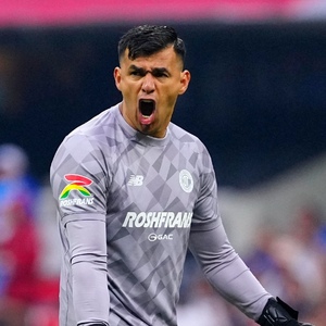 Luis García, portero del Toluca, recibió una renovación de contrato con los Diablos Rojos.