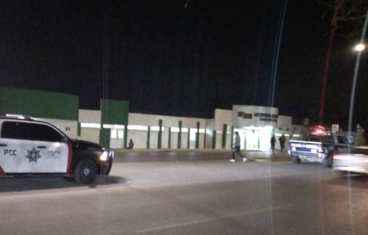 Una ambulancia de la Cruz Roja acudió a la zona centro de San Pedro, Coahuila. | Milenio Policía