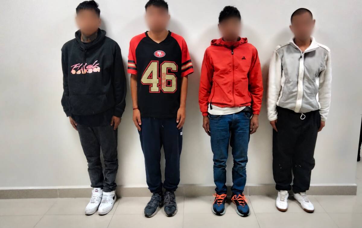 Cuatro hombres fueron detenidos en San Rafael Chamapa durante una intervención de la Guardia Municipal. | Especial