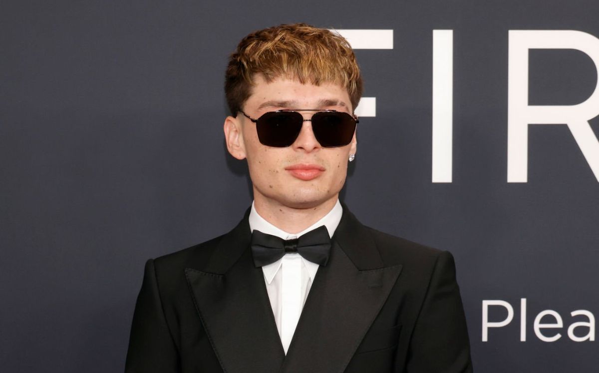 ¿Peso Pluma tiene nueva novia?