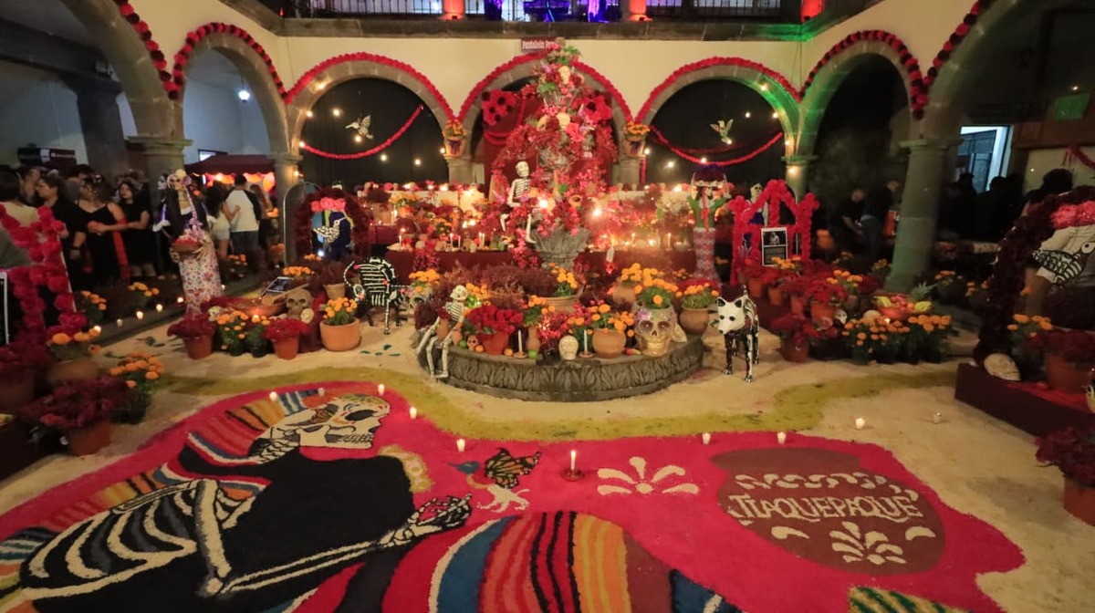 Altar de muertos en Tlaquepaque. (Luis Pedraza)