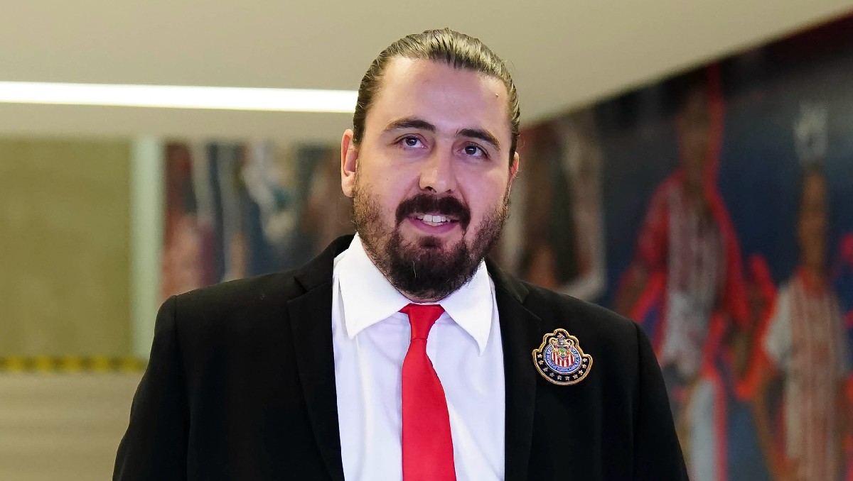 Chivas y Amaury Vergara cumplirán sueño de 'Gallito', fiel aficionado del club, con invitación al Estadio Akron (Imago7)