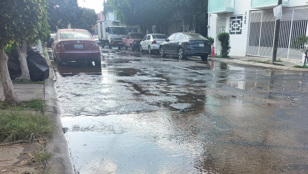 Habitantes sufren desabasto en sus viviendas sin ser colonia tandeada. (María José Camarena)