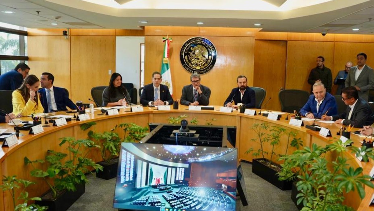 Ricardo Monreal confirma comparecencia de Víctor Hugo Carvente ante diputados. | Foto: Especial