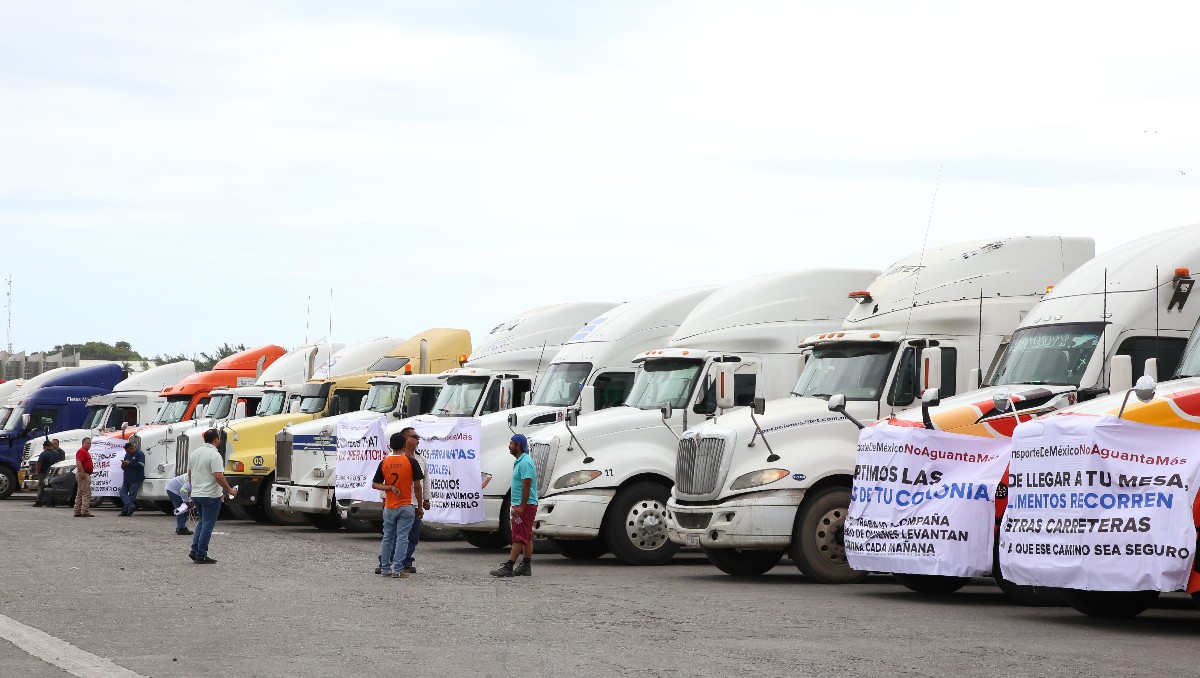 Transportistas se manifiestan en el sur de Tamaulipas. (Yazmín Sánchez)