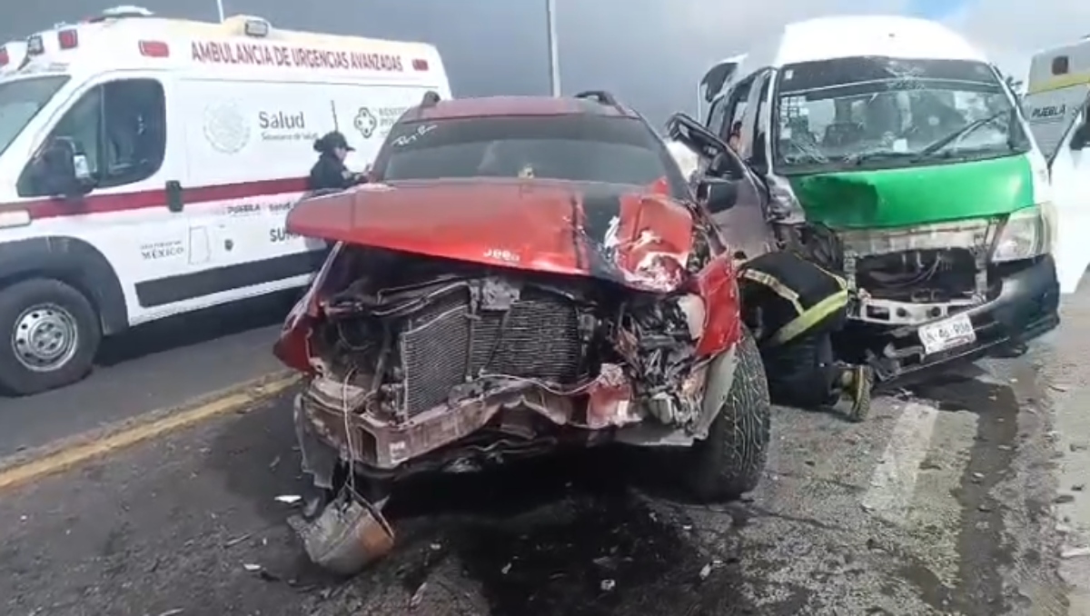 Choque entre dos vehículos deja heridos en Azumbilla-El Seco, Puebla | Especial