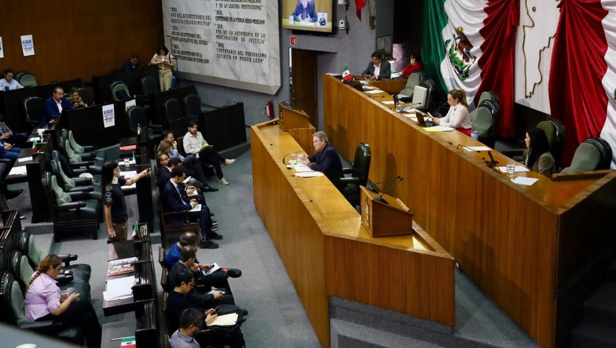 Consejo Nuevo León pide crear la ley tras la comparecencia de los funcionarios de la Secretaría de Movilidad en el Congreso local. Roberto Alanís