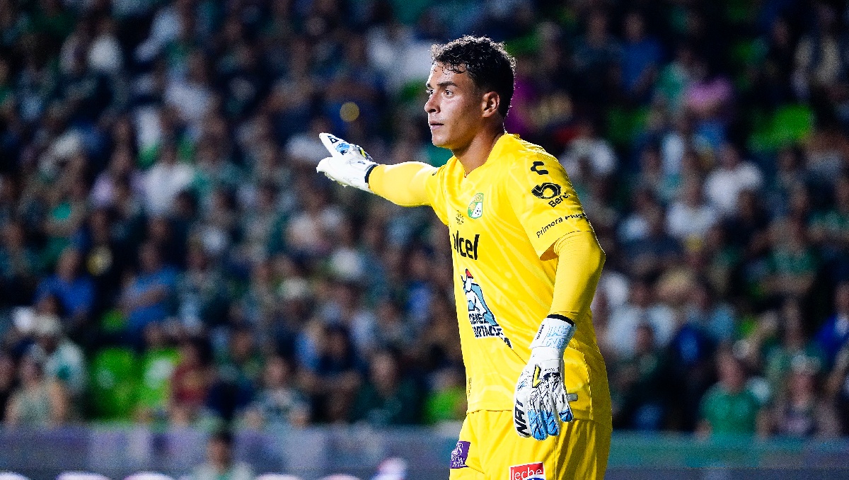 Irving Martínez mantiene los pies en la tierra tras su debut en Liga MX con el León (Imago7)