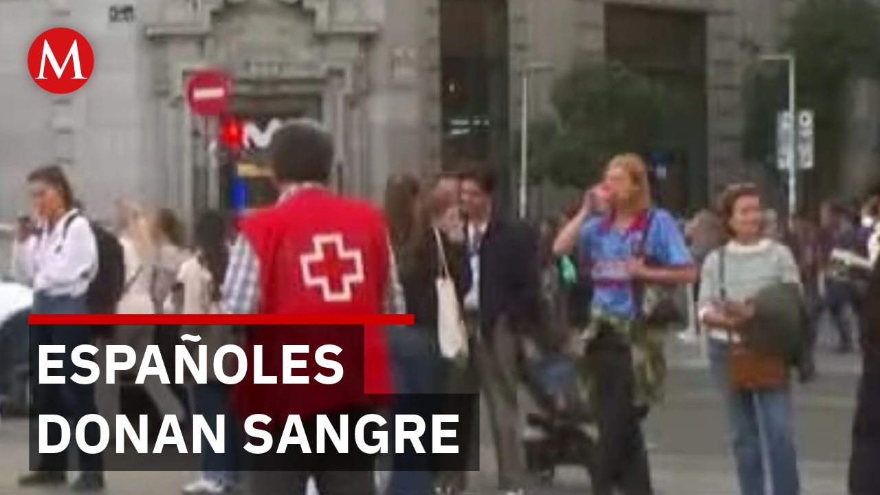 Ciudadanos donan sangre en España para heridos del choque de trenes